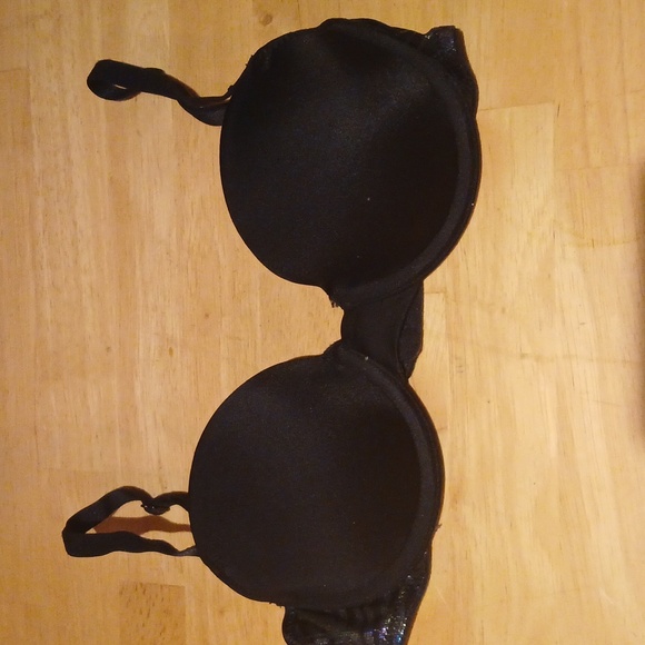 A32 woman's bra - Picture 2 of 5